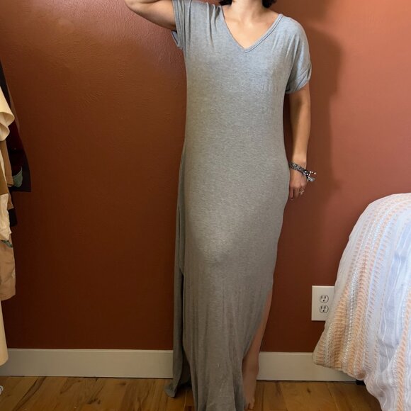 Grey Knit Maxi Dress side slit short sleeve pockets Medium Large no tag - Picture 3 of 11